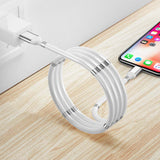 磁力でまとまる充電ケーブル
